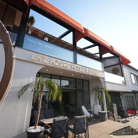 Lal Azure Otel