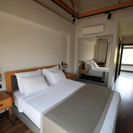 Hotell Lal Azure *